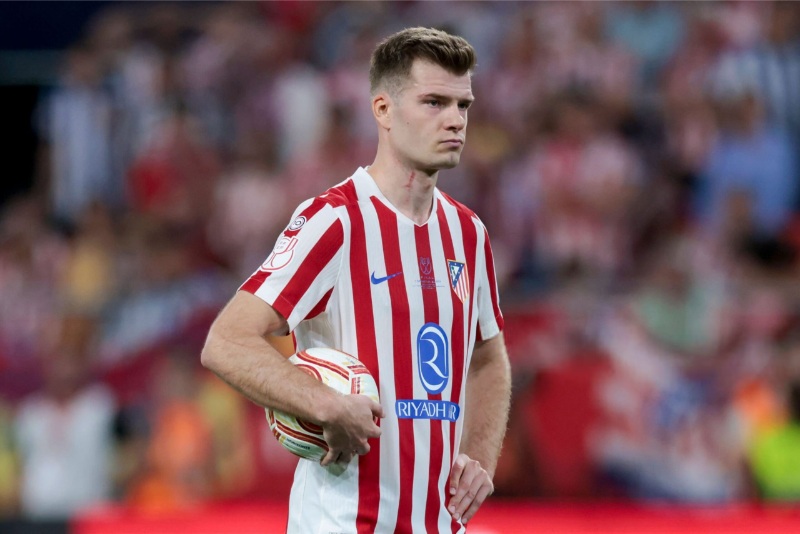 Atletico xem xét bán tiền đạo Sorloth